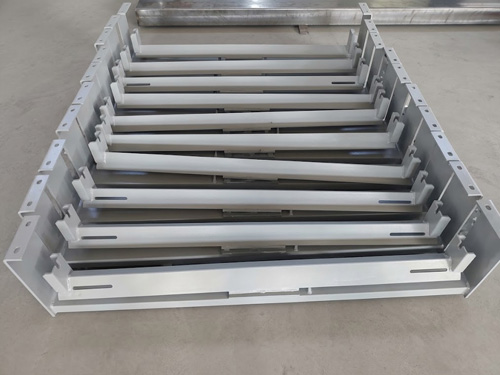 Lower Self-Aligning Idler Brackets in Various Sizes